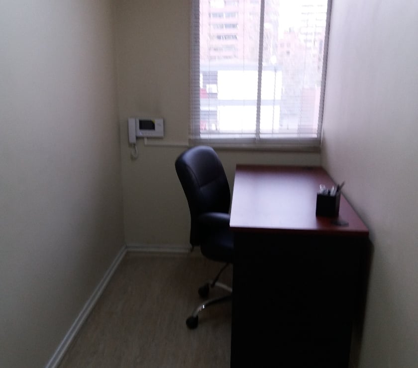 Arriendo oficinas Santiago Providencia - Fotos de Metro Pedro de Valdivia oficina 4privados y 1 recepcion