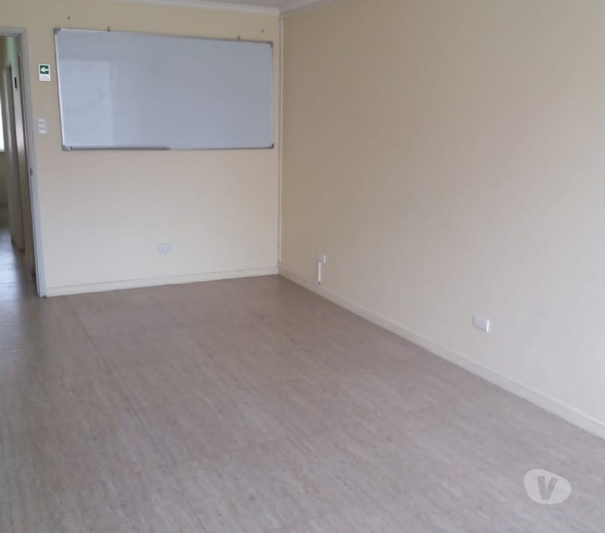 Arriendo oficinas Santiago Providencia - Fotos de Metro Pedro de Valdivia oficina 4privados y 1 recepcion