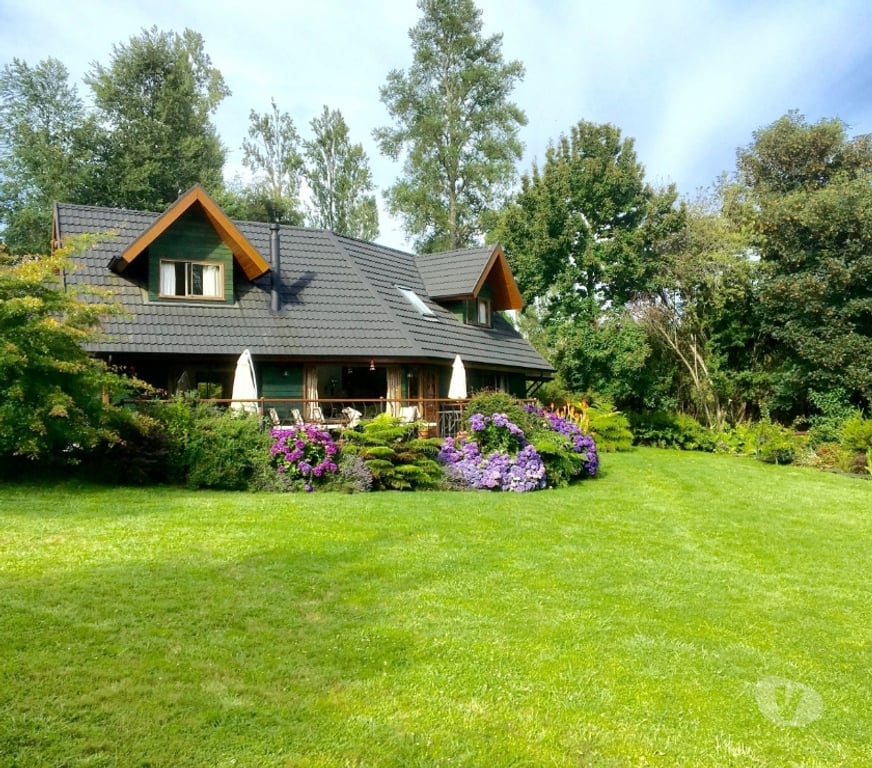 Bienes Raices Cautín Villarrica - Fotos de Casa de ensueño con acceso a playa en Lago Villarrica