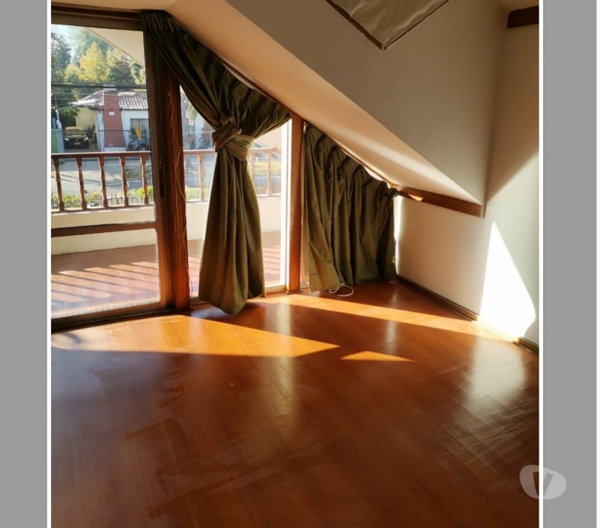 Bienes Raices Santiago La Reina - Fotos de EN VENTA Casa de 6 dormitorios y 4 baños La Reina