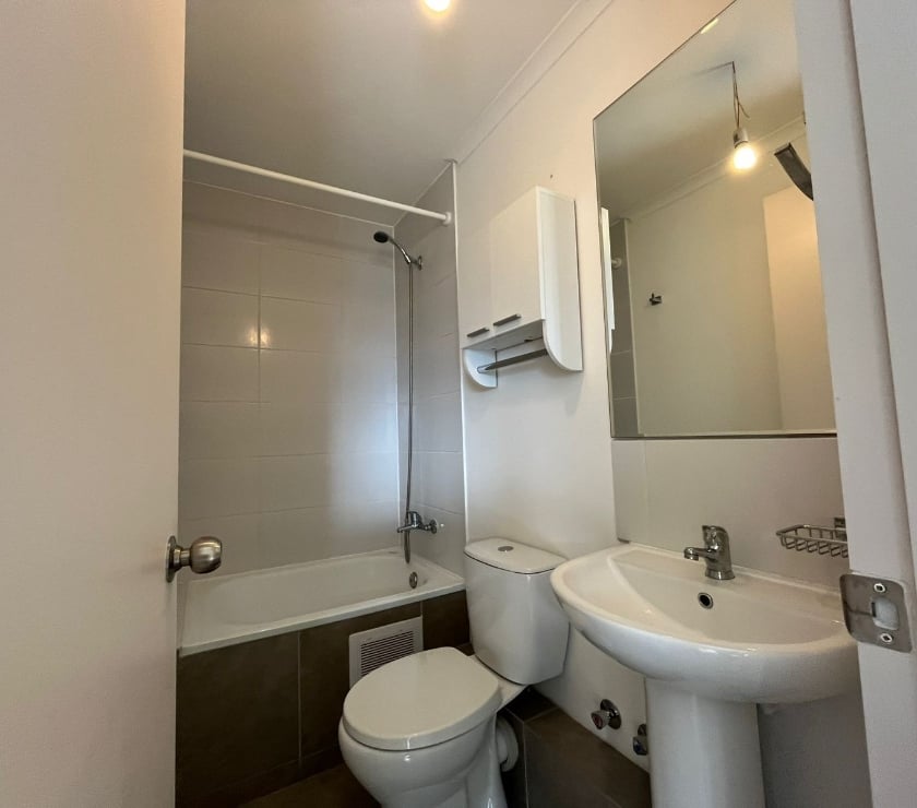 Arriendos Concepción Chiguayante - Fotos de Amplio; 3cuartos, 2baños, incluye gastos Comunes.