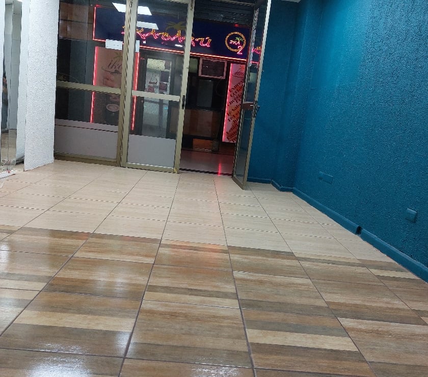 arriendo Local comercial pleno centro de Santiago