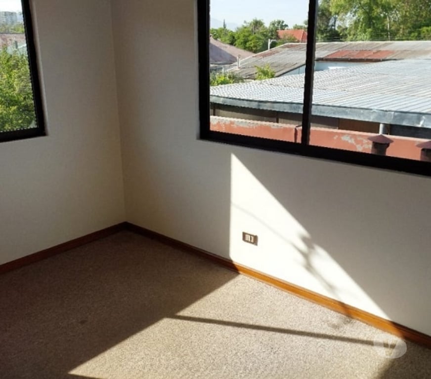 Bienes Raices Maipo San Bernardo - Fotos de San Bernardo, venta de casa en condominio central.