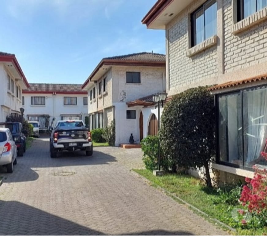 Bienes Raices Maipo San Bernardo - Fotos de San Bernardo, venta de casa en condominio central.