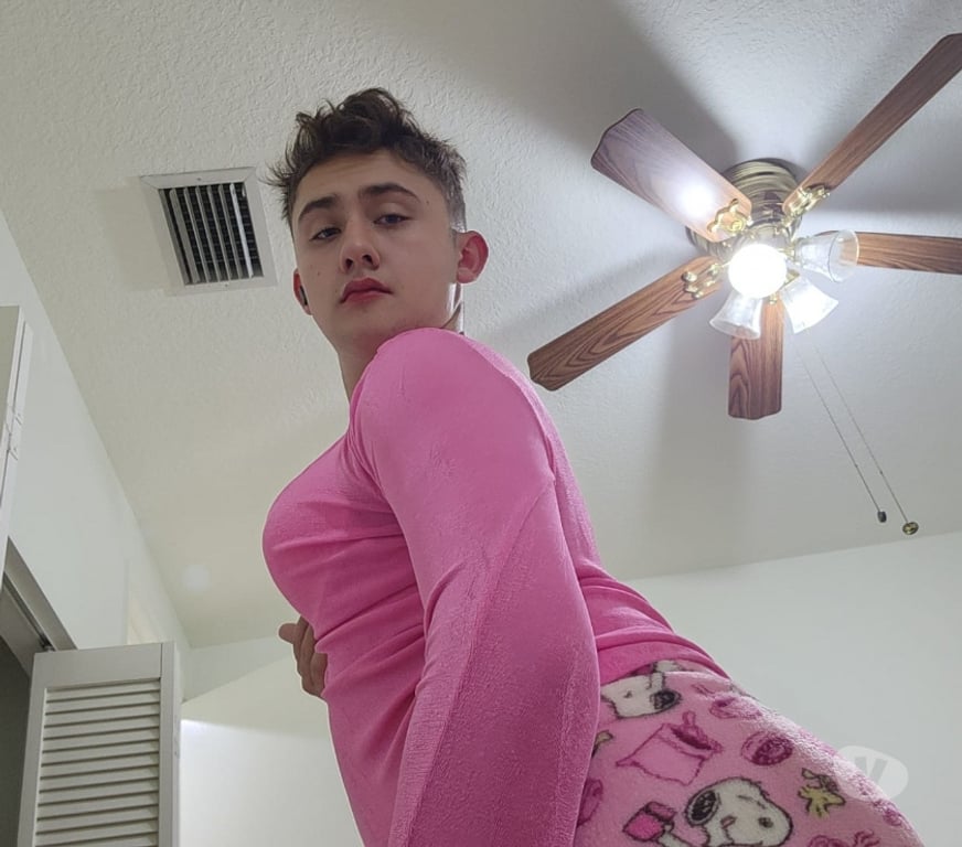 Escorts Gay - Travestis Santiago Las Condes - Fotos de Sissy a tu servicio