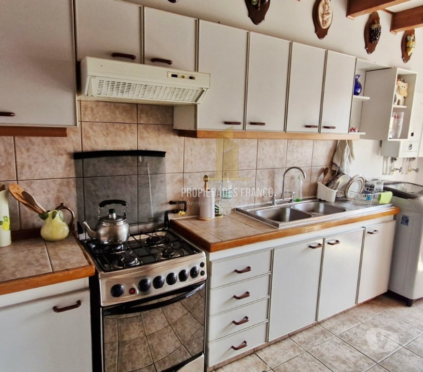 Bienes Raices Valparaíso Viña del Mar - Fotos de VENDE MARAVILLOSA CASA EN JARDIN DEL MAR REÑACA