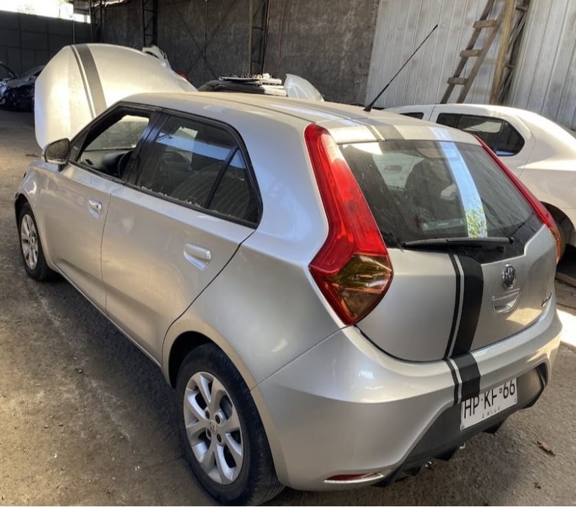 Autos usados San Joaquín Santiago - Fotos de MG 3 1.5 cc FULL AIRE 2016. Chocado FUNCIONANDO