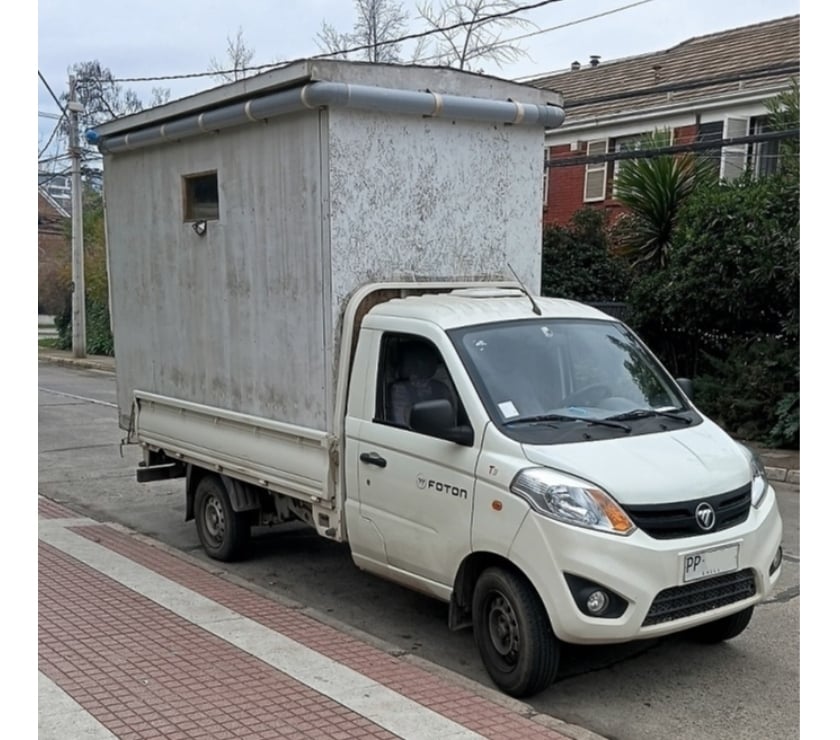 Camionetas usadas Santiago Las Condes - Fotos de camioneta foton T3 con casa 6.950.000