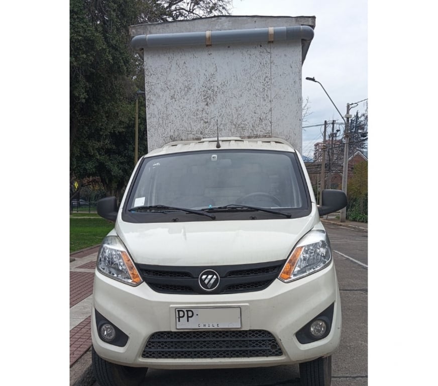 Camionetas usadas Santiago Las Condes - Fotos de camioneta foton T3 con casa 6.950.000