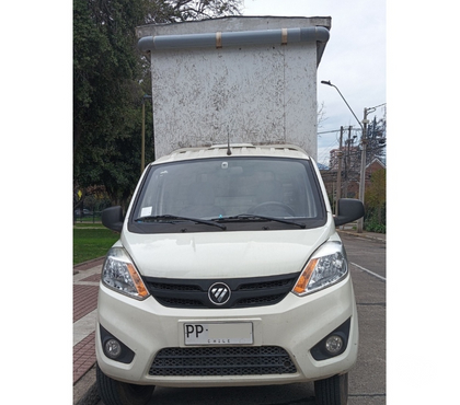 Camionetas seminuevas Las Condes Santiago - Fotos de camioneta foton T3 con casa 6.950.000