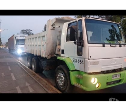 Fletes y Mudanzas - Transportes Maipú Santiago - Fotos de fletes mudanzas trasportes Maipú retiro escombros 973677079