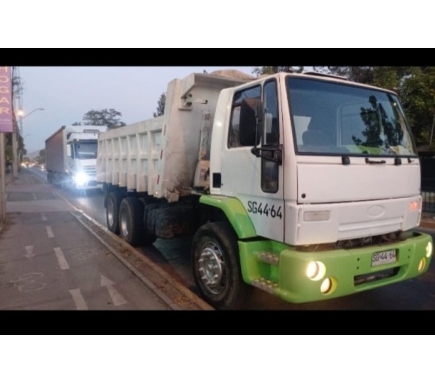 Fletes y Mudanzas - Transportes Chacabuco Colina - Fotos de áridos Chicureo batuco colina retiro escombros +56973677079