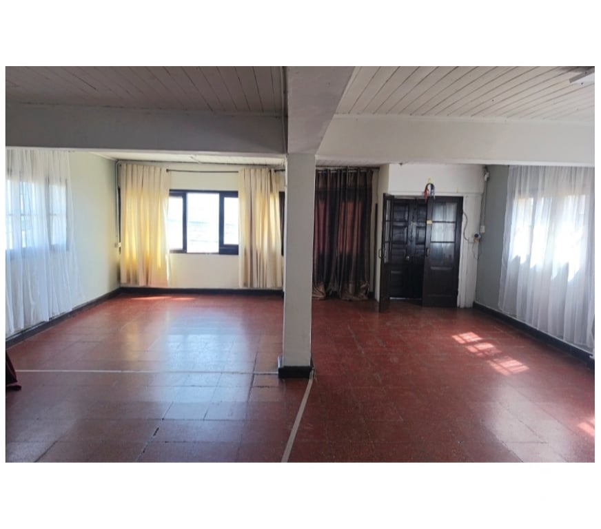 Arriendos Valparaíso Puchuncaví - Fotos de CASONA FRENTE AL MAR PARA USO HABITACIONAL Y COMERCIAL