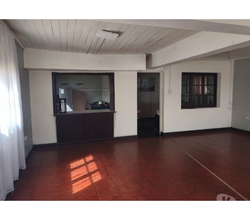 Arriendos Valparaíso Puchuncaví - Fotos de CASONA FRENTE AL MAR PARA USO HABITACIONAL Y COMERCIAL