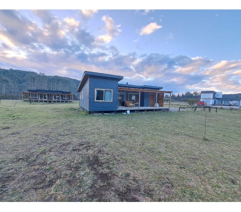 Venda parcela con casa y 2 cabañas en Chamiza, Pto Montt
