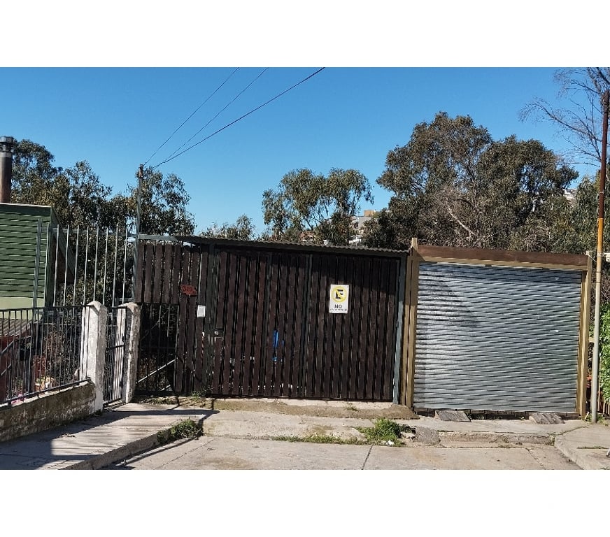 Bienes Raices Valparaíso Viña del Mar - Fotos de CASA AMPLIO TERRENO EN AGUA SANTA VIÑA DEL MAR