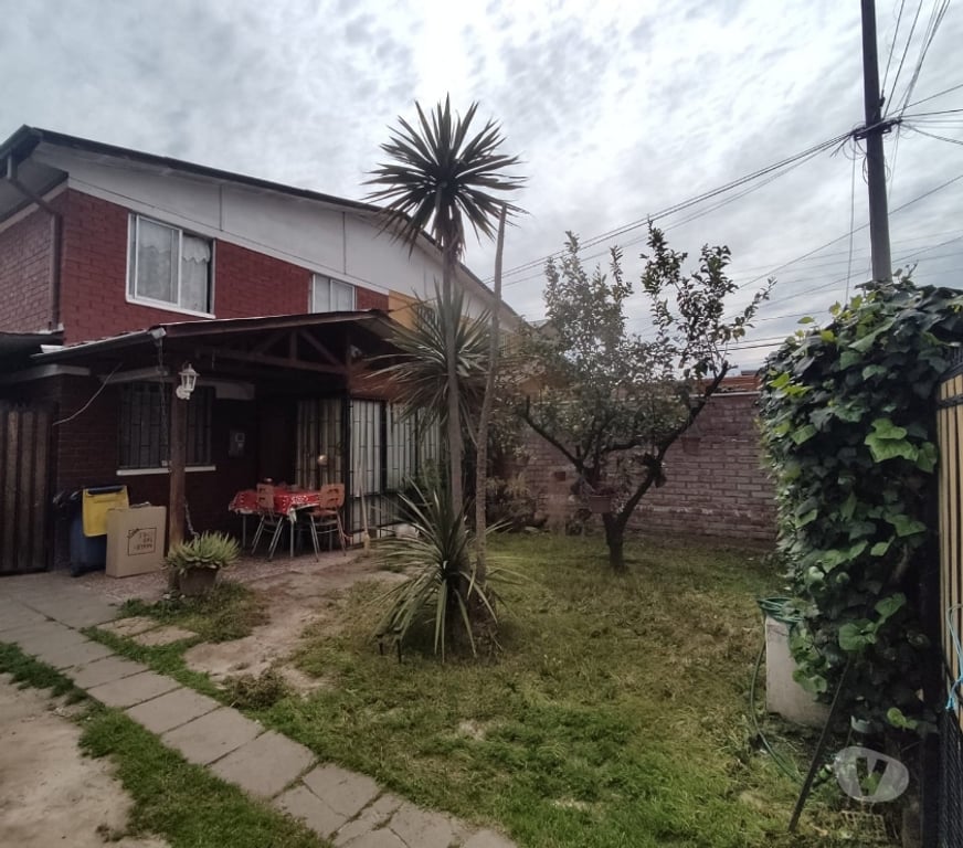 Arriendos Santiago La Florida - Fotos de REGIA CASA DOS PISOS 3 DORMITORIOS AUCA