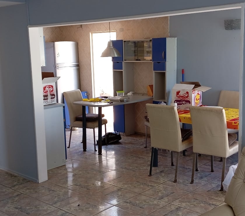 Arriendo casa garnde 2h 2b 2estacionamiento + logia