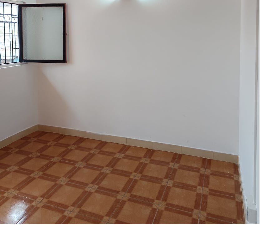 Departamento segundo piso calle central