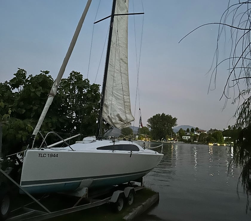 Embarcaciones Santiago Vitacura - Fotos de VELERO MASTRACCHIO 24.5