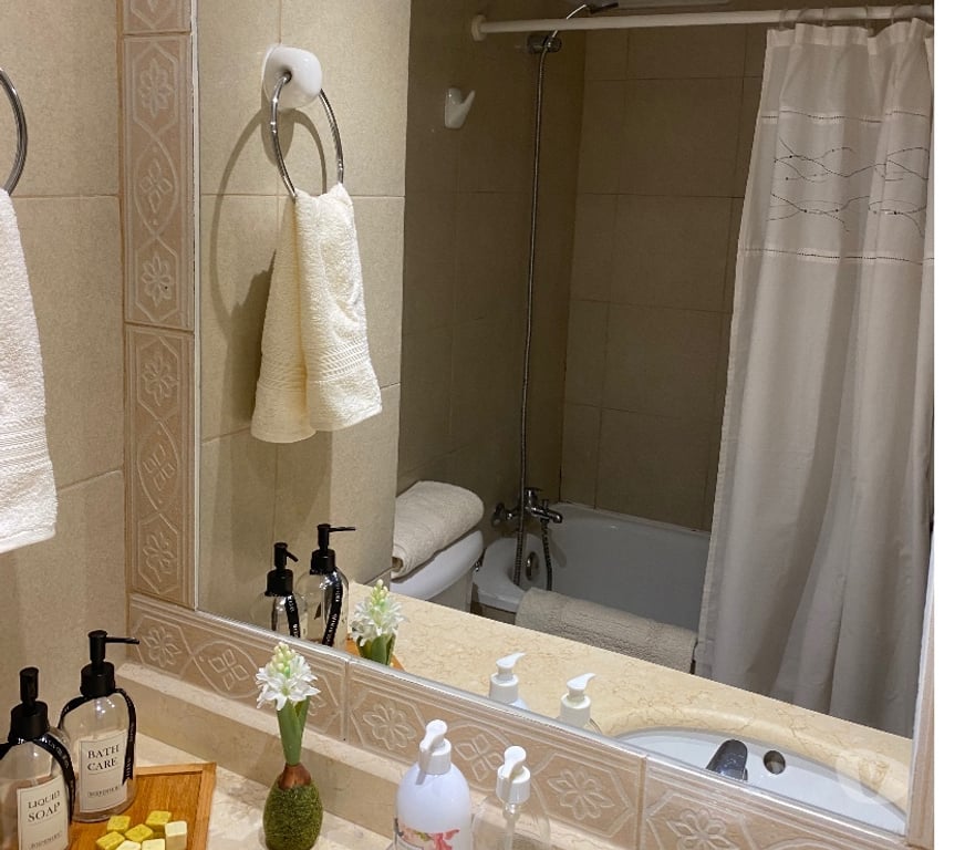 Arriendo de piezas Santiago Santiago - Fotos de Linda Pieza c Baño Privado. Solo Mujer!