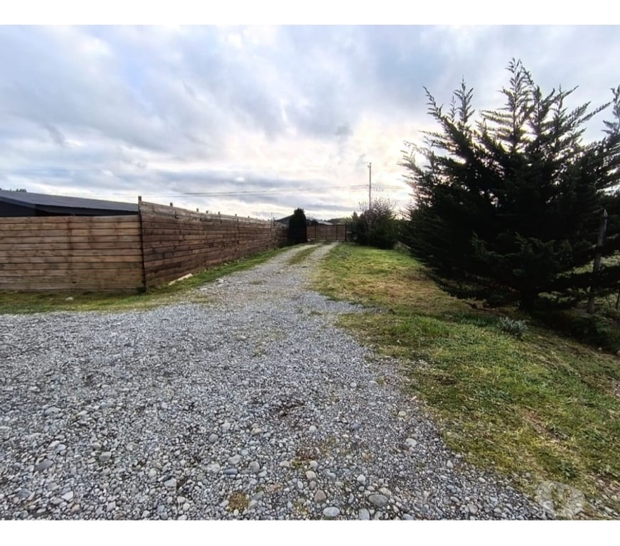 Bienes Raices Llanquihue Puerto Varas - Fotos de Vende parcela con casa y 3 cabañas amobladas, Pto Varas