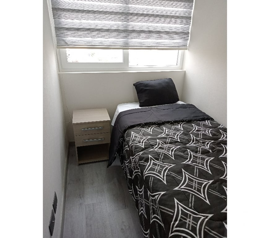 Arriendo de piezas Santiago San Miguel - Fotos de Arriendo Pieza, Metro Departamental