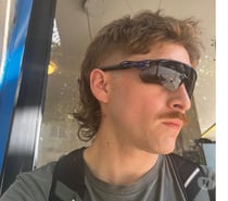 Joven de compañía.. Solo mujeres