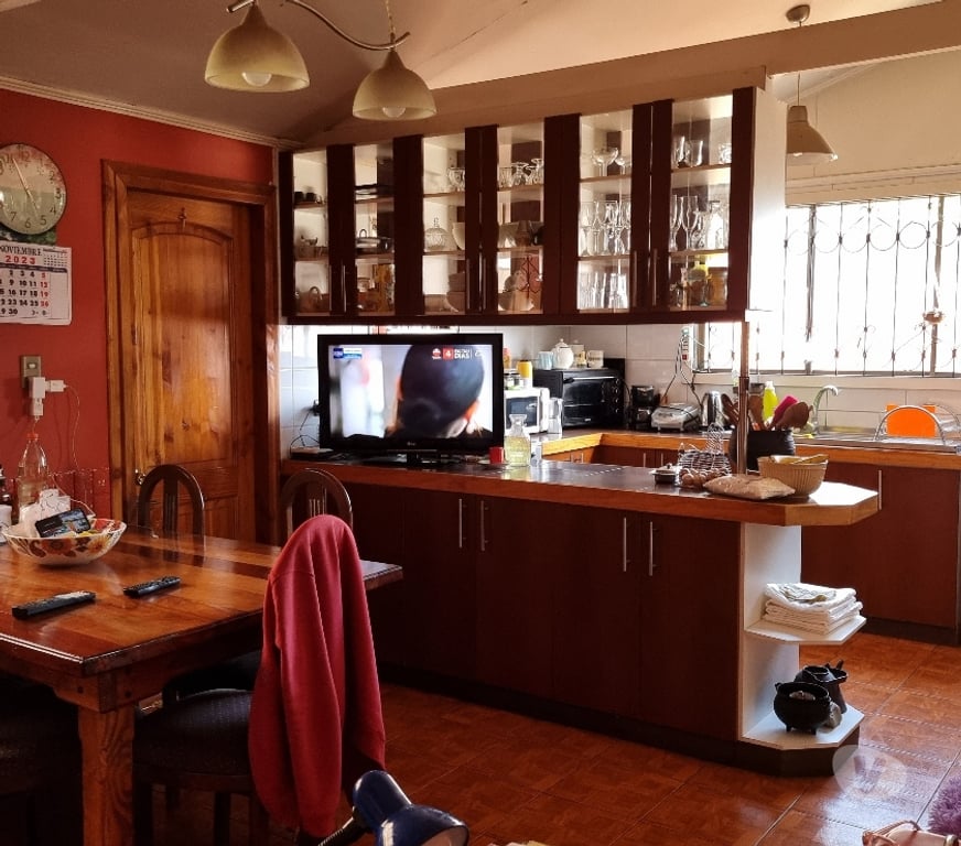 Bienes Raices Valparaíso Villa Alemana - Fotos de CASA UN PISO INDIVIDUAL CON AMPLIO TERRENO