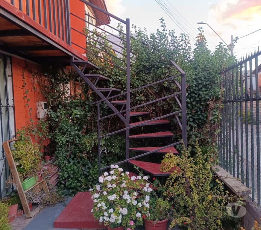 Arriendo de piezas Santiago Maipú - Fotos de PIEZA SEMI AMOBLADA