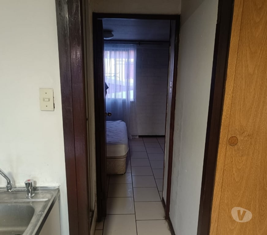 Arriendo de piezas Santiago Maipú - Fotos de PIEZA SEMI AMOBLADA