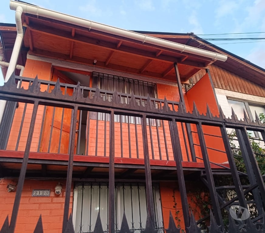 Arriendo de piezas Santiago Maipú - Fotos de PIEZA SEMI AMOBLADA