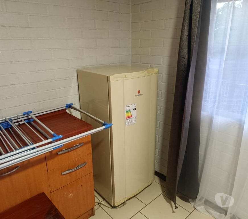 Arriendo de piezas Santiago Maipú - Fotos de PIEZA SEMI AMOBLADA