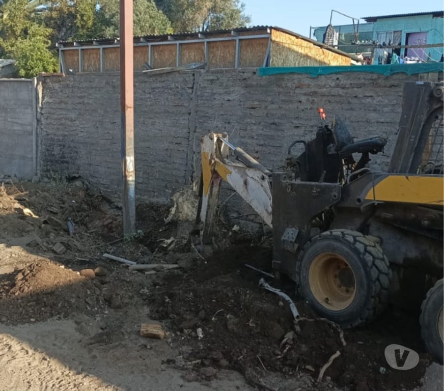 Fletes y Mudanzas - Transportes Santiago Las Condes - Fotos de arriendo minicargador martillo aguilon +56973677079 demolici