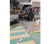 arriendo minicargador martillo aguilon +56973677079 demolici