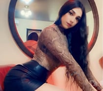 Camila aburrida en casa busco algo casual