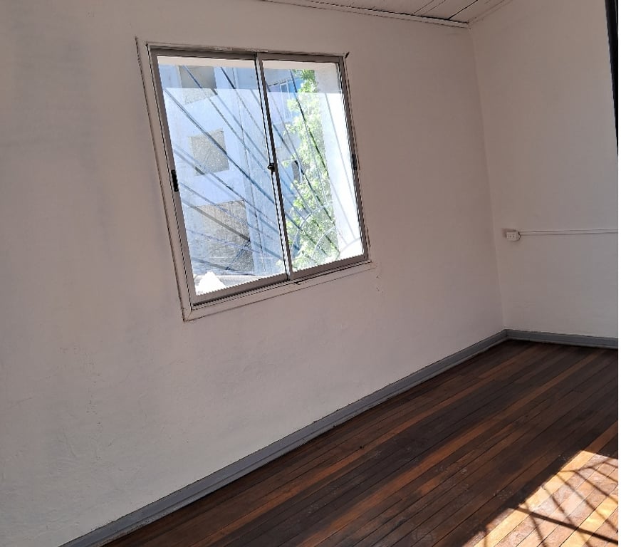 Bienes Raices Santiago Estación Central - Fotos de Arriendo Metro U. Santiago - Casa Full 5d+2b -psj Cerrado