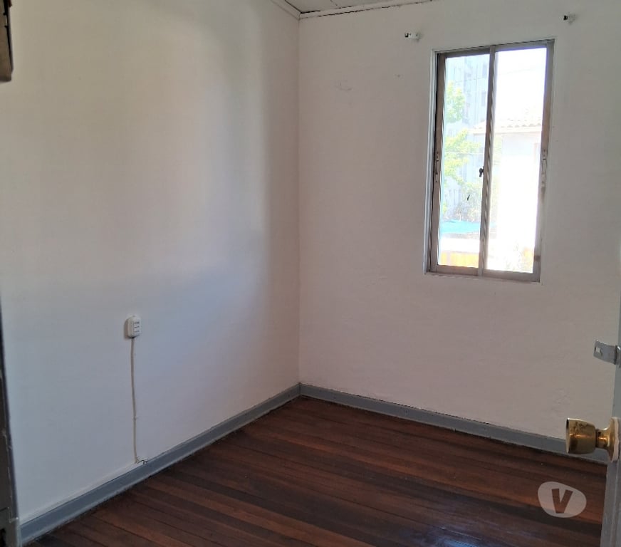 Bienes Raices Santiago Estación Central - Fotos de Arriendo Metro U. Santiago - Casa Full 5d+2b -psj Cerrado