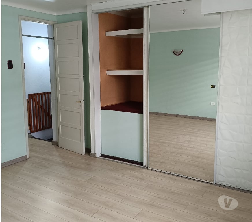 Bienes Raices Santiago Santiago - Fotos de Linda y Amplia Casa