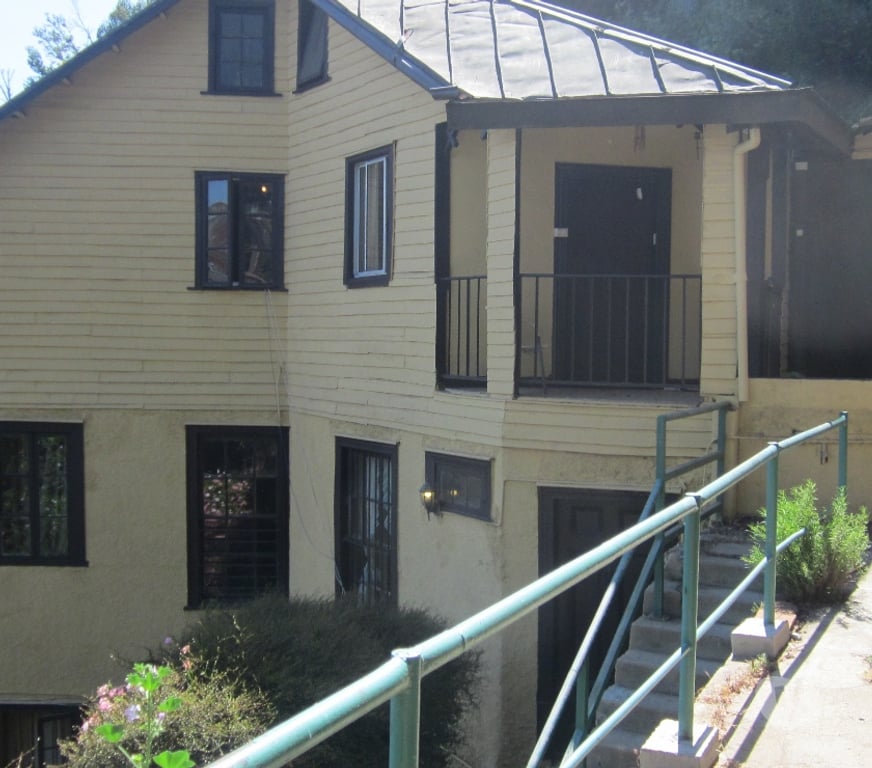 Arriendo de piezas Valparaíso Valparaíso - Fotos de Amplias habitaciones plan Cerro Alegre pasos Plaza Sotomayor