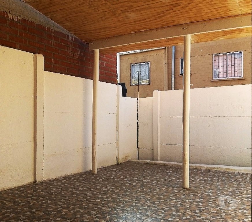 Bienes Raices Valparaíso Quilpué - Fotos de CASA DOS PISOS PAREO CONTINUO BELLOTO NORTE