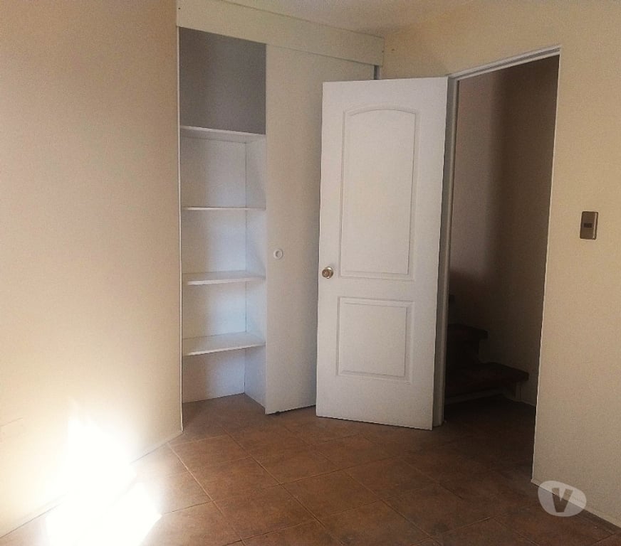 Bienes Raices Valparaíso Valparaíso - Fotos de CASA AMPLIA DOS PISOS SOLIDA VILLA RAPA NUI VALPARAISO