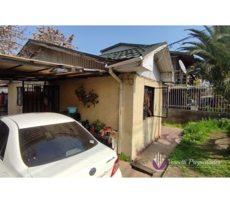 Bienes Raices Santiago La Florida - Fotos de Amplia casa a solo pasos del metro en la florida