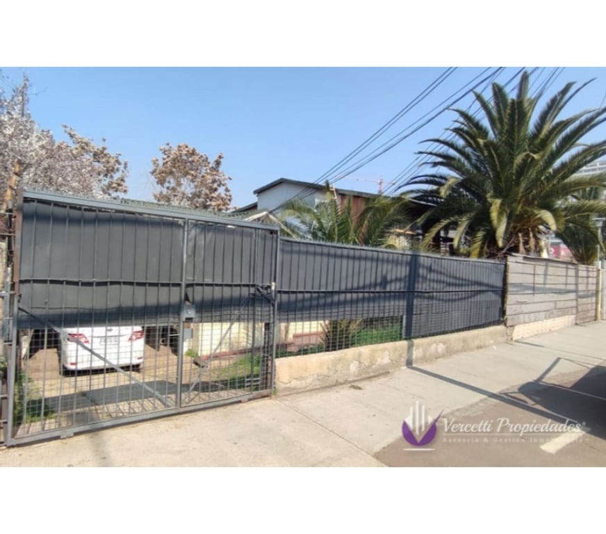 Bienes Raices Santiago La Florida - Fotos de Amplia casa a solo pasos del metro en la florida