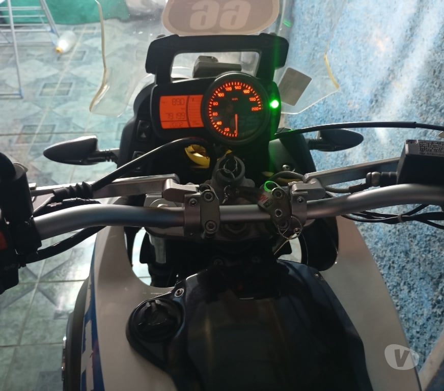 Vendo moto Chacabuco Colina - Fotos de Vendo moto BMW 650 todo al dia