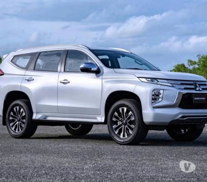 Accesorios para Autos Santiago Santiago - Fotos de Cubre maleta Mitsubishi Montero Sport año 2021 impecable.