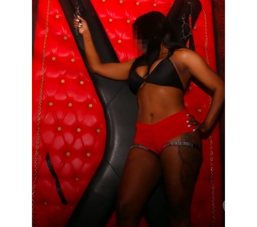 Escort Cautín Temuco - Fotos de Morocha bien sexual y caliente para ti amor