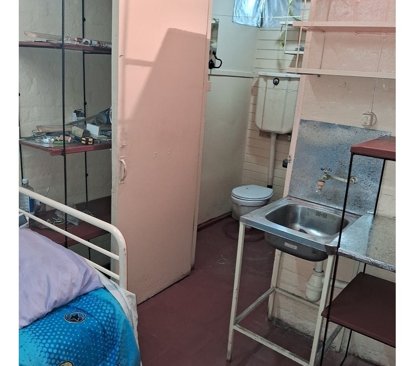 Arriendo de piezas Santiago La Florida - Fotos de PIEZA AMOBLADA WC PRIVADO SECTOR 14 VICUÑA 3C DE METRO