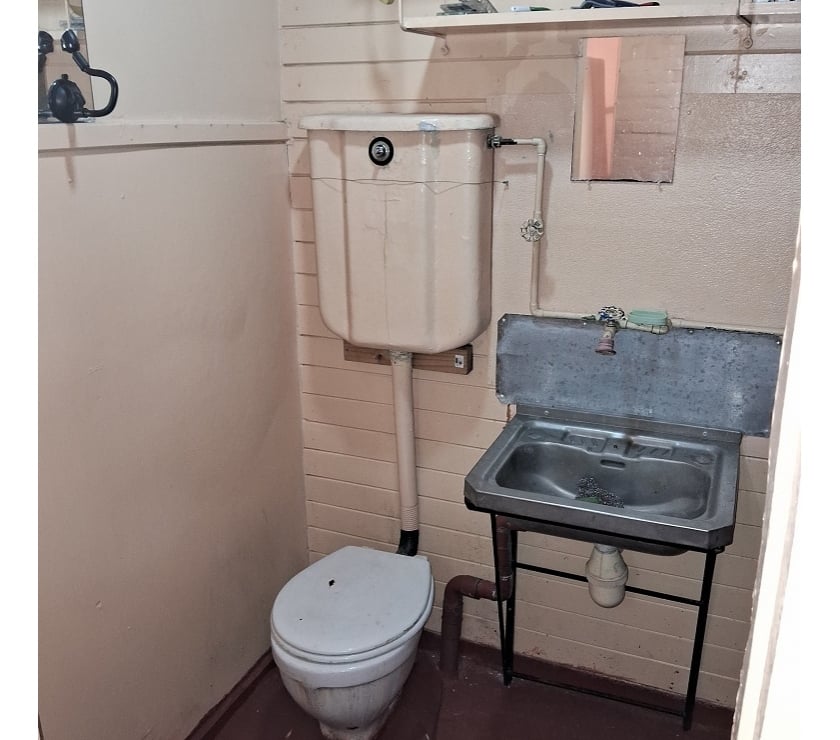 Arriendo de piezas Santiago La Florida - Fotos de PIEZA AMOBLADA WC PRIVADO SECTOR 14 VICUÑA 3C DE METRO