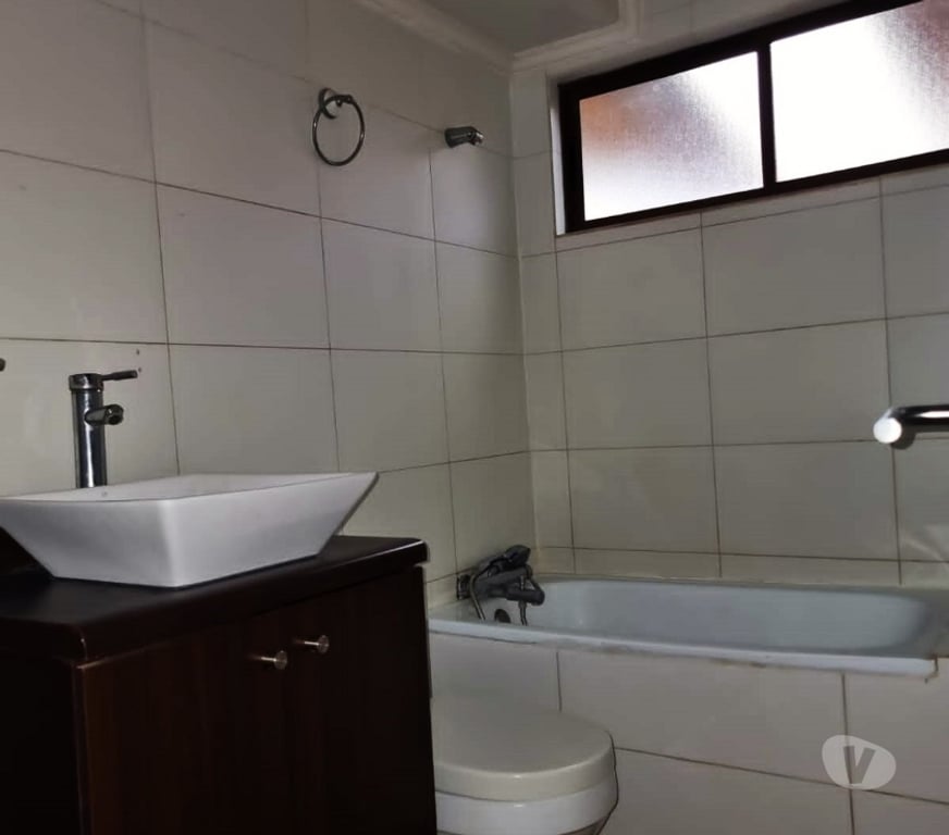 Bienes Raices Quillota Limache - Fotos de CASA DOS PISOS INDEPENDIENTE SOLIDA EN CONDOMINIO